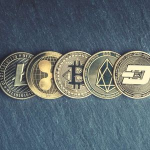 Altcoins in the Buying Zone? Analyst Says It’s Time to DCA