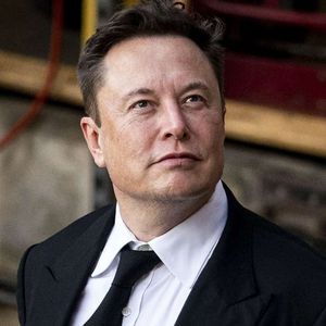 Elon Musk Faces Backlash Over ‘Bitcoin-Style Encryption’ Claim in XChat Launch