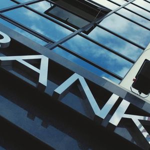 New Executive Order to Punish US Banks for Dropping Crypto Customers