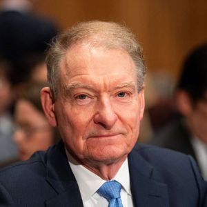SEC Chair Confirms ‘Very Few’ Cryptos Are Securities, But Markets Continue to Correct