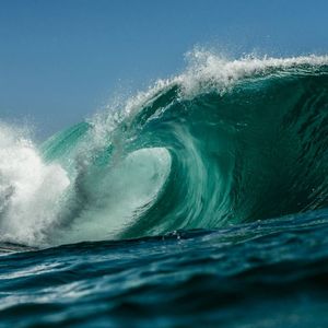 Waves Breaks Silence Over DAXA Investigation, USDN Stablecoin Fails to Repeg