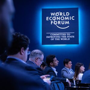 Ripple CEO Questions the Intent of SEC at World Economic Forum