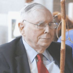 99 Year Old Charlie Munger Calls for Crypto Ban