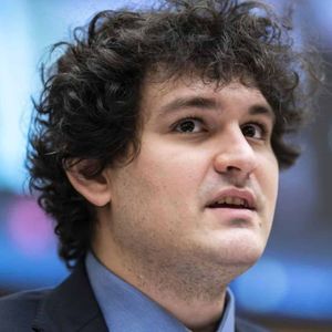 SBF Will Likely Serve 25 Years Rather Than Max Sentence, Former DOJ Prosecutor Says