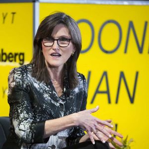 Breaking: Cathie Wood’s Ark Invest Sells $28M GBTC As ETF Approval Nears, Buys Jack Dorsey’s SQ