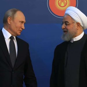 Iran and Russia Ditch US Dollar for Local Currencies in Trade