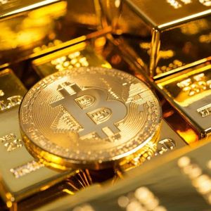 Bitcoin vs Gold: Strategist Sees Gold Outshining Amid ETF-led Market Volatility