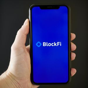 Crypto Lender BlockFi Halts Withdrawals As FTX Contagion Spreads