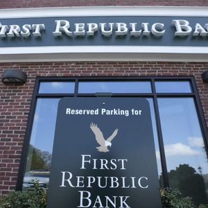 First Republic Bank gets final bids from JPMorgan and PNC