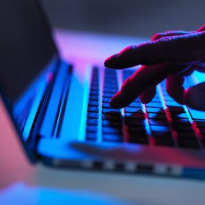 Emerging Crypto Phenomenon: A Novel Token Threatening to Surpass Solana and PEPE