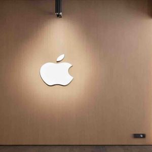 Apple CEO reveals plans to launch generative AI features in 2024