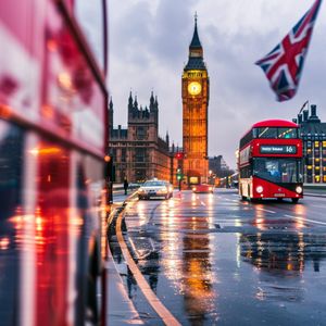 Over 400 illegal crypto ads flagged by UK financial watchdog in 2023