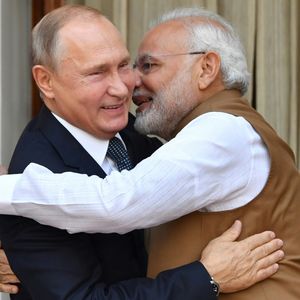 Today in BRICS: Modi strengthens friendship with Putin, Saudi stands up for Russia against US, and Iran fully dumps dollar
