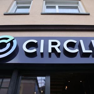 Circle debuts its euro-pegged stablecoin on Base