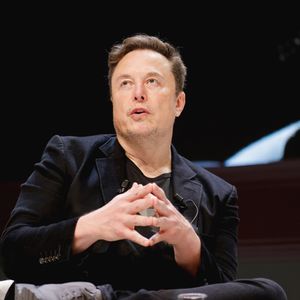 Elon Musk says America will go broke and US dollar will collapse