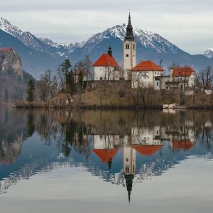 Slovenia issues inaugural digital on-chain bond