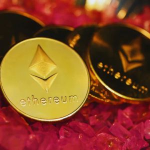 Ether crashes below $3,000 amid US recession fears