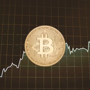 Bitcoin reclaims $62,000 as Fear and Greed Index hits neutral