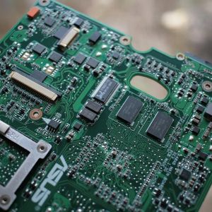 Chinese tech firms scramble to stockpile HBM chips amid US restriction fears