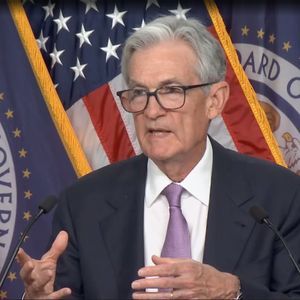 Jerome Powell says the Oval should stay out of Fed business