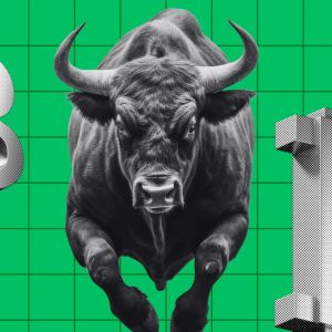 Bitcoin quietly ignites a bull run as attention stays on stocks