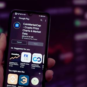 Mobile crypto apps rank up on App Store amid Bitcoin surge