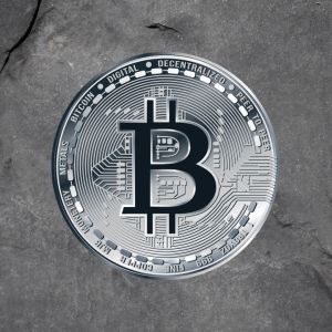 Bad news: BlackRock is not buying Bitcoin, they are selling