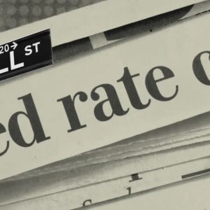 Survey shows Wall Street still expects the Fed to cut interest rates this year