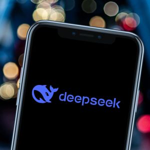 DeepSeek hits No. 1 on US Google Play after Apple success