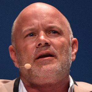 Billionaire investor Novogratz credits XRP army’s role in token’s longevity as SEC drops key crypto cases