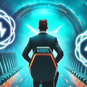 Solana Price Mirrors Its 2023 Pattern, Turning Point Or New Lows? This Altcoin Could Be a Safer Bet