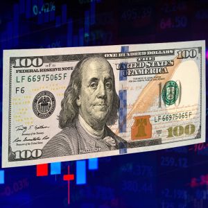 Negative reporting from MSM like WSJ is making it difficult for Americans to invest in stocks, Jim Cramer