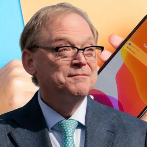 Trump threatens to impose 25% tariffs on Apple