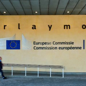 EU institutions recommend accepting Bulgaria into the eurozone in 2026