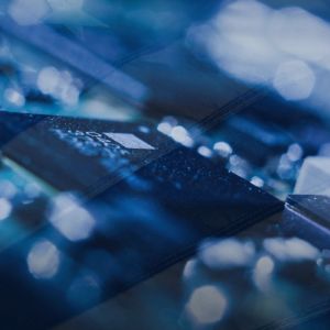 Trump raises tax credits for US chipmakers from 25% to 35%