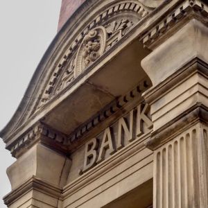 Global banks are expected to boost trading revenue by 10% in Q2