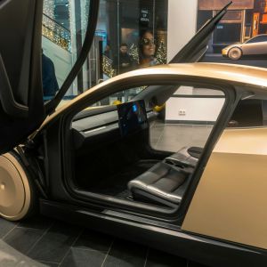 Elon Musk says Tesla is training a new Full Self-Driving (FSD) AI model