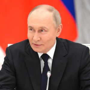 Russia’s economy slows sharply as deficit widens and costs mount