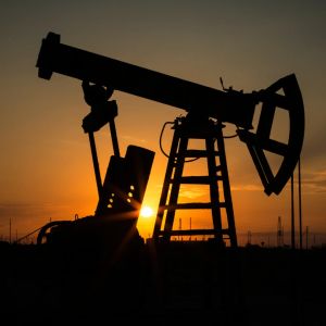 Oil producers take yearly $500B for zero production growth amid Russian disruptions