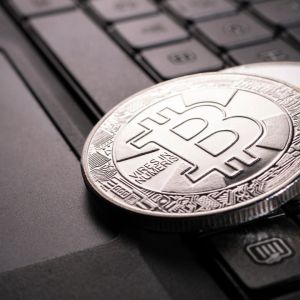 Vanguard falls in love with the crypto market, offers third-party ETFs