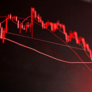 USDf issuer's FF token endures 76% post-airdrop dip as insiders, whales sell