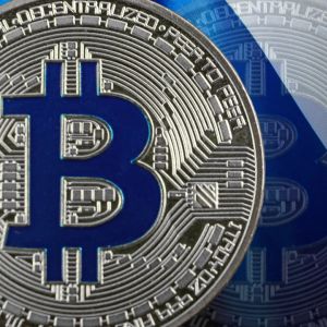 Russian crypto traders are buying Bitcoin dip as long-term belief remains strong