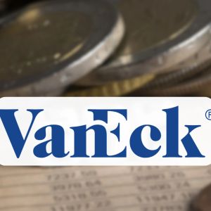 Grayscale’s Dogecoin ETF set for Monday launch as VanEck debuts latest Solana spot ETF