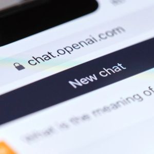 ChatGPT rolls out global group chat support
