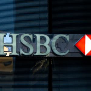 HSBC states that U.S. policy tensions surrounding tokenized equities have escalated sharply in recent weeks