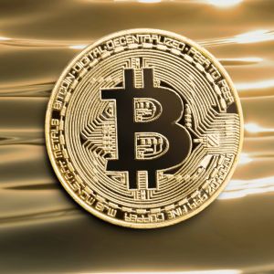 Miners and whales offer holding support for BTC while ETFs sell