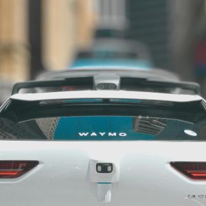 San Francisco blackout strands Waymo robotaxis, forcing service pause