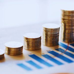 Cathie Wood’s fintech fund beats the market by redefining what fintech means