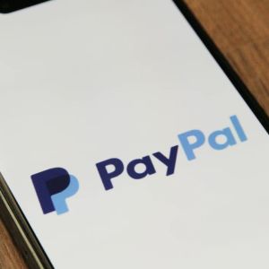 PayPal backs Google’s AI-powered payments push