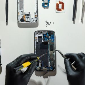 Google shifts early Pixel development from China to Vietnam